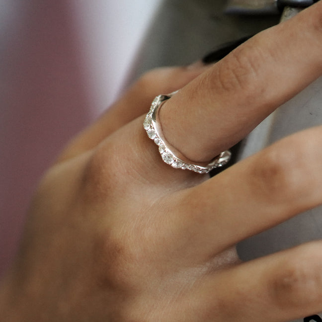 wavy full eternity ring